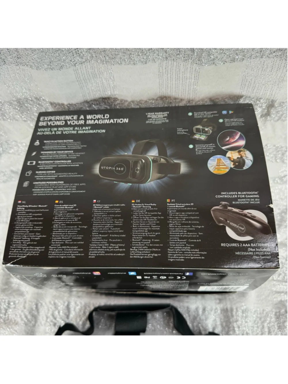 Utopia 360 Virtual Reality Headset with Bluetooth Controller - Black/Blue